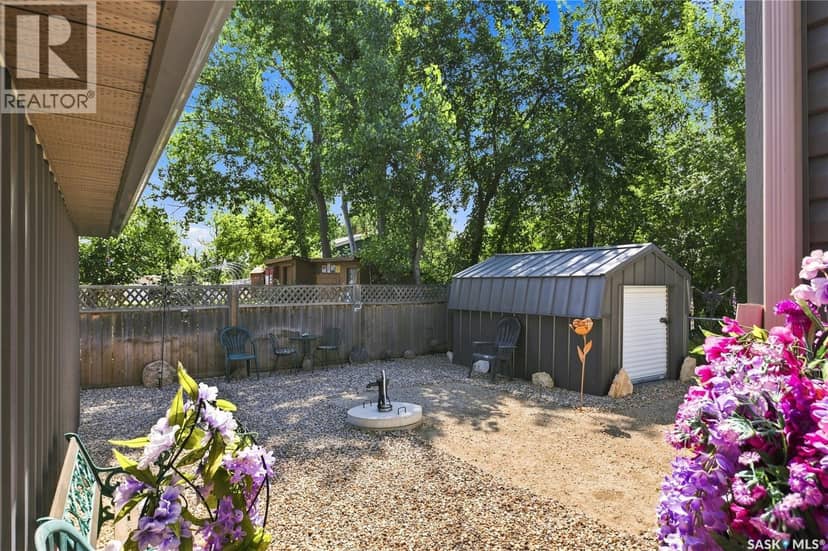 109 Lakeview DRIVE — photo 22 of 34