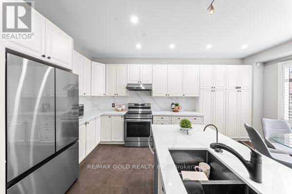 10 Rougebank Avenue — photo 16 of 40