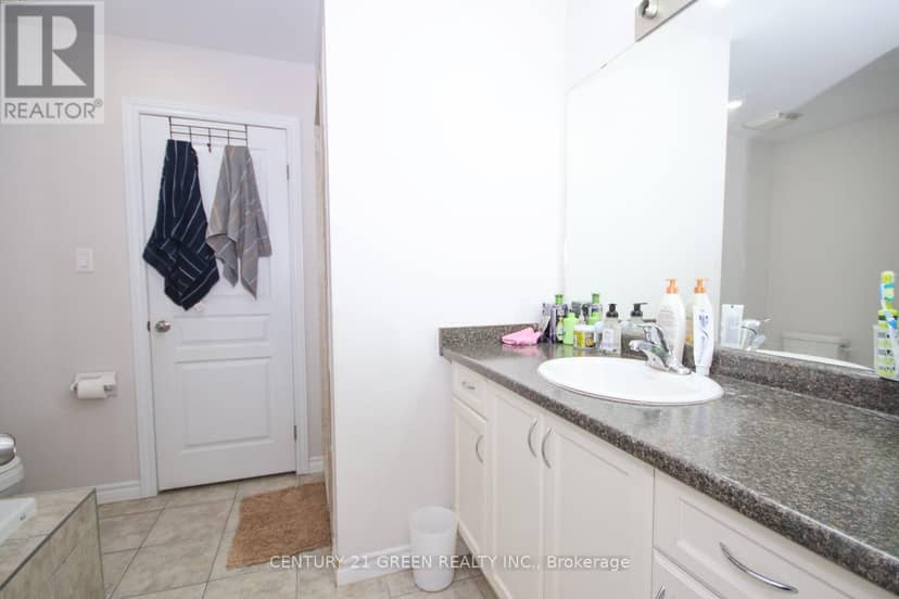 19 England Terrace — photo 11 of 24