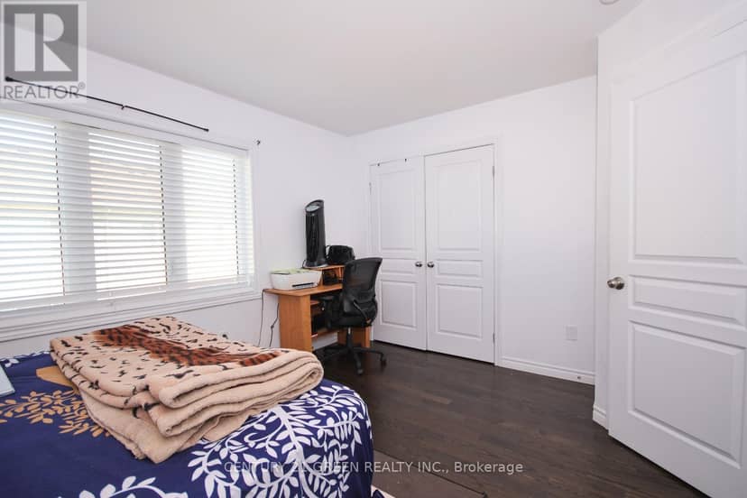 19 England Terrace — photo 16 of 24