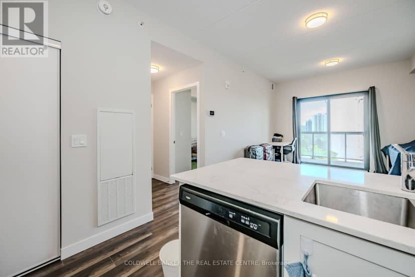 610 - 15 Queen Street S — photo 12 of 40