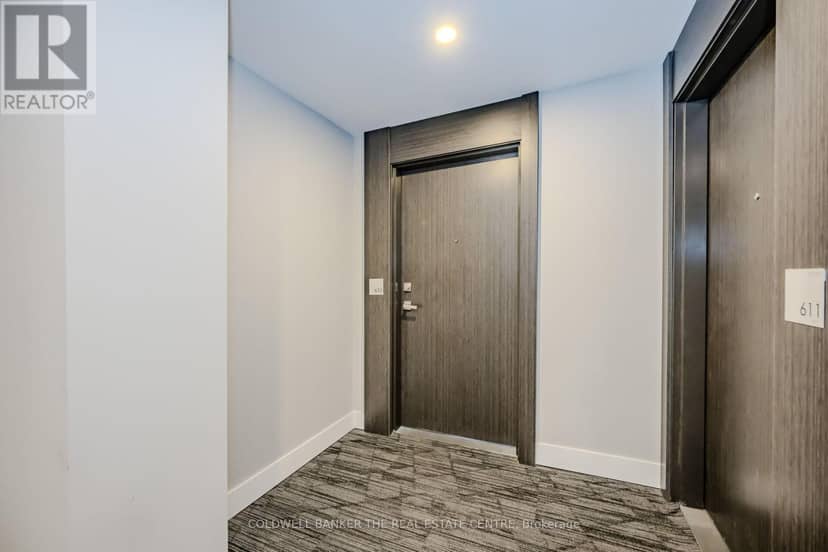 610 - 15 Queen Street S — photo 7 of 40
