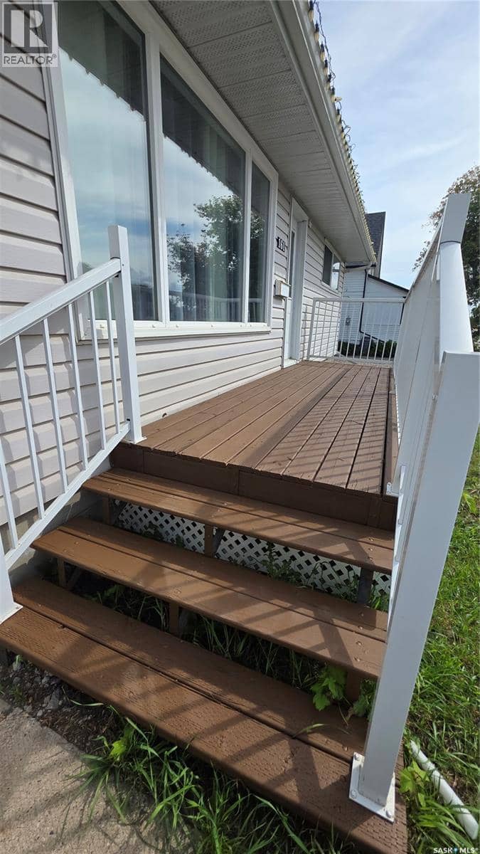 161 Darlington STREET E — photo 2 of 24