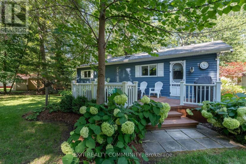 9871 Phoebe Lane N, Lambton Shores