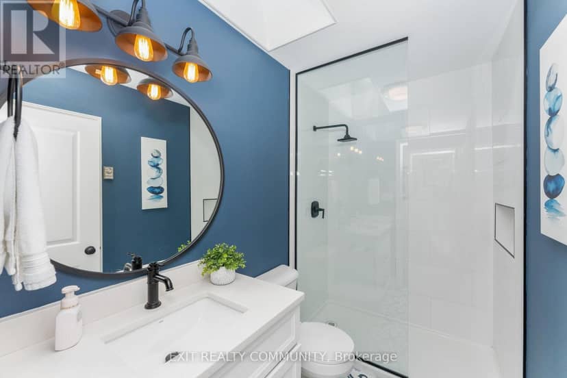 9871 Phoebe Lane N — photo 16 of 40
