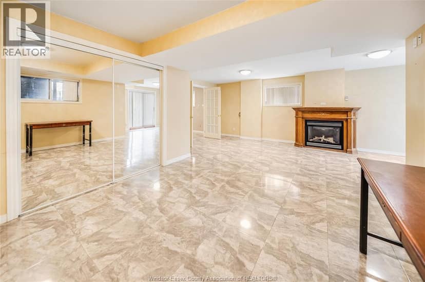 1511 Chateau Avenue — photo 23 of 36