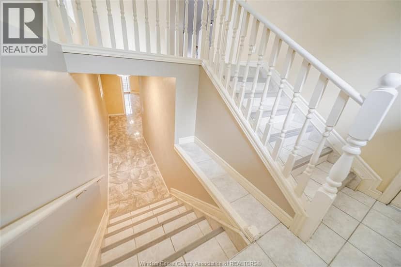 1511 Chateau Avenue — photo 4 of 36