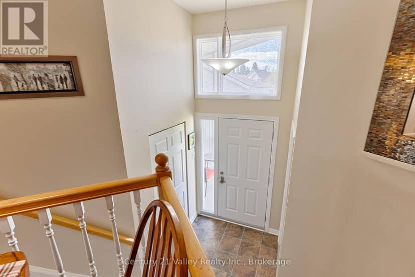 439 Mayhew Street — photo 18 of 40
