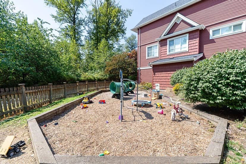 54 19128 65 AVENUE, Surrey, photo 2