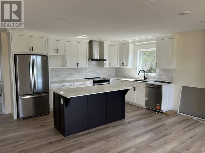 248 Ferry Road — photo 2 of 23