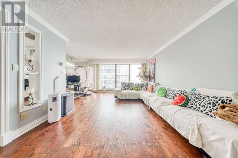 3403 - 65 Harbour Square — photo 6 of 31