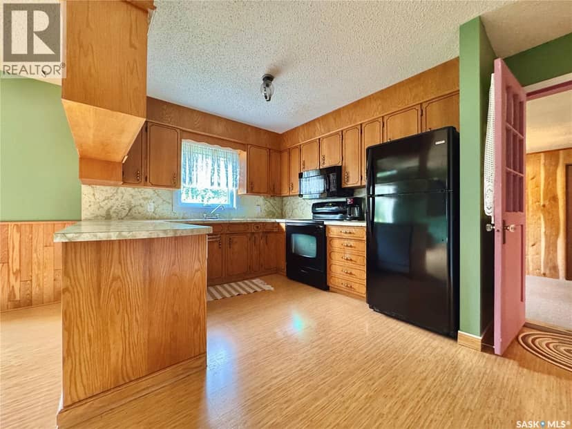 100 Henderson STREET — photo 12 of 40