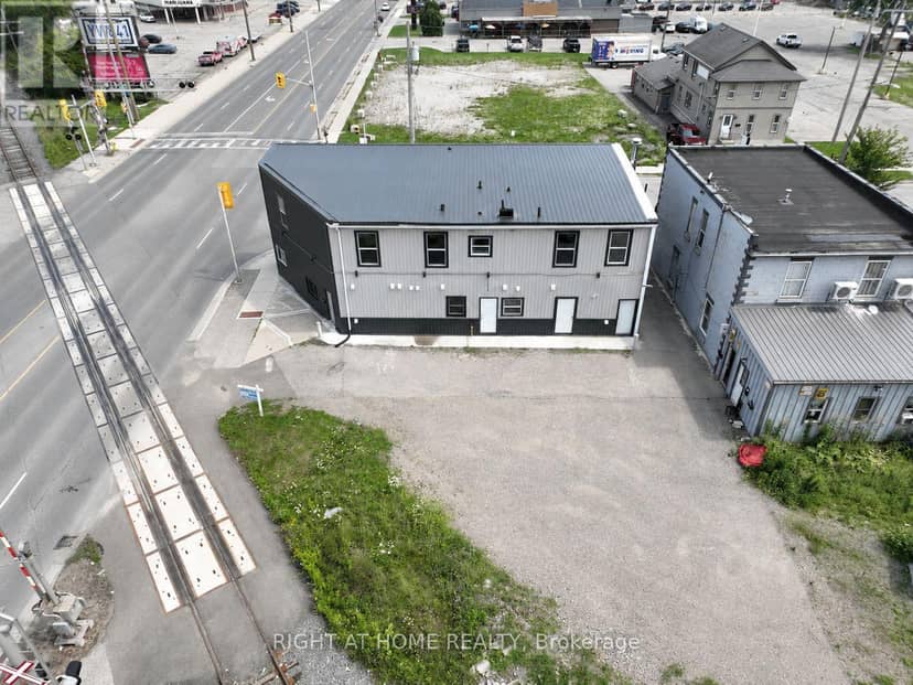 697 Hale Street — photo 10 of 37