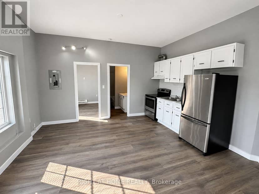 697 Hale Street — photo 14 of 37