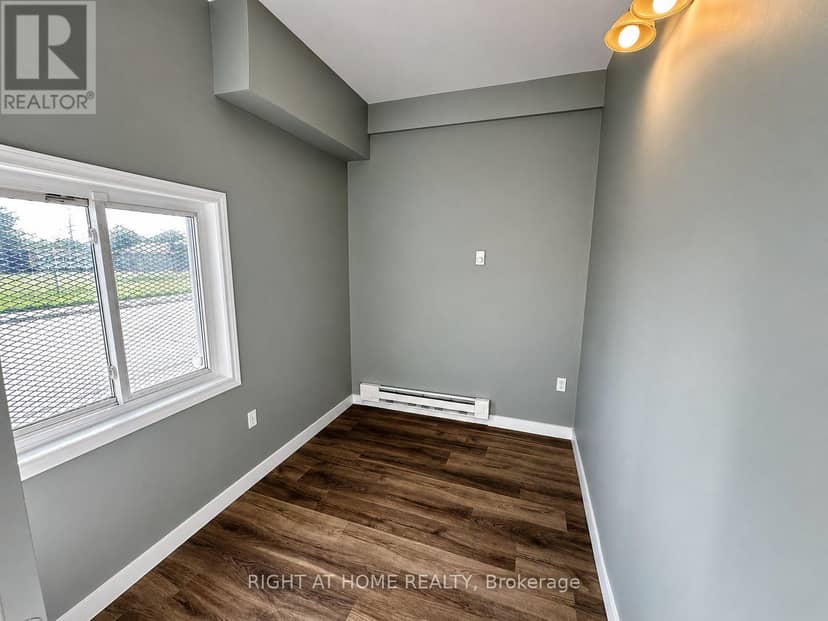 697 Hale Street — photo 15 of 37
