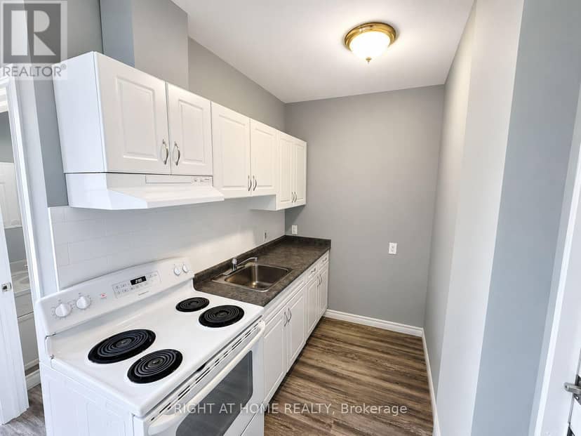 697 Hale Street — photo 34 of 37