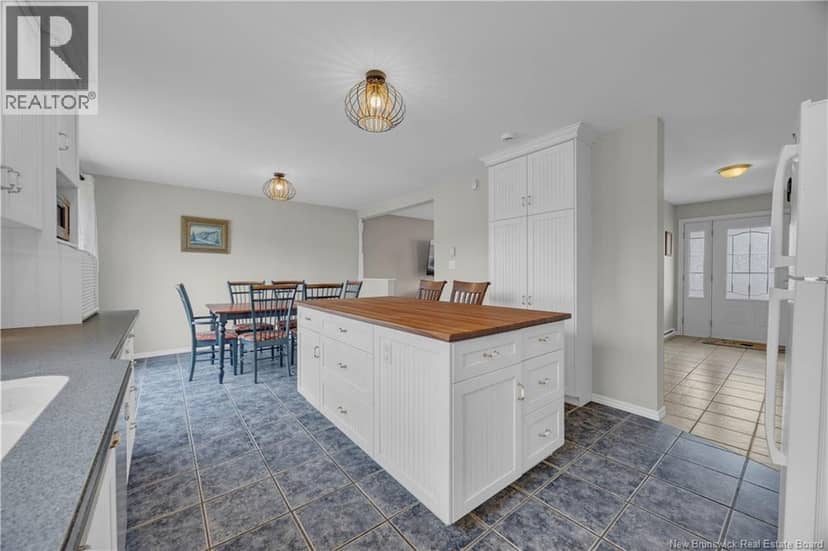 34 Dunn Avenue — photo 16 of 40
