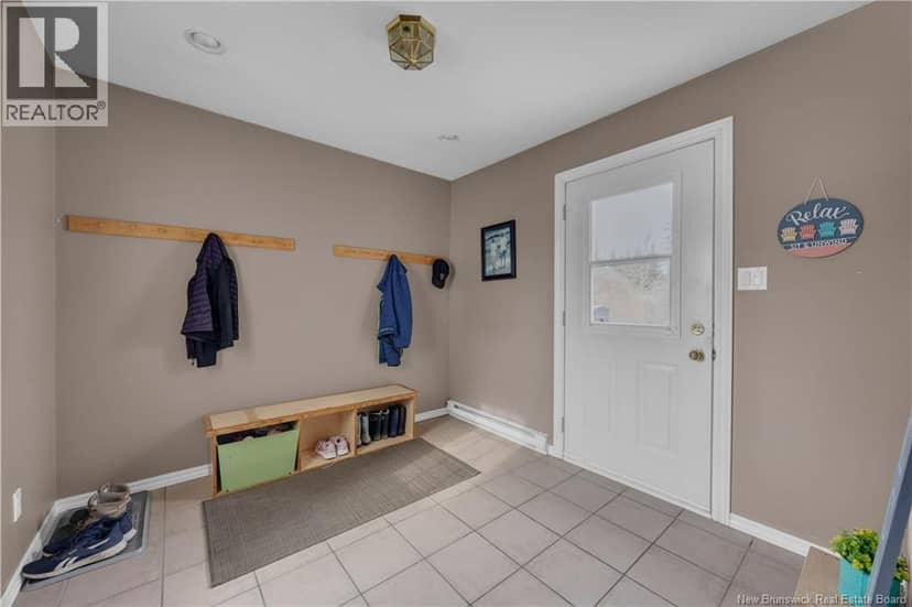 34 Dunn Avenue — photo 6 of 40