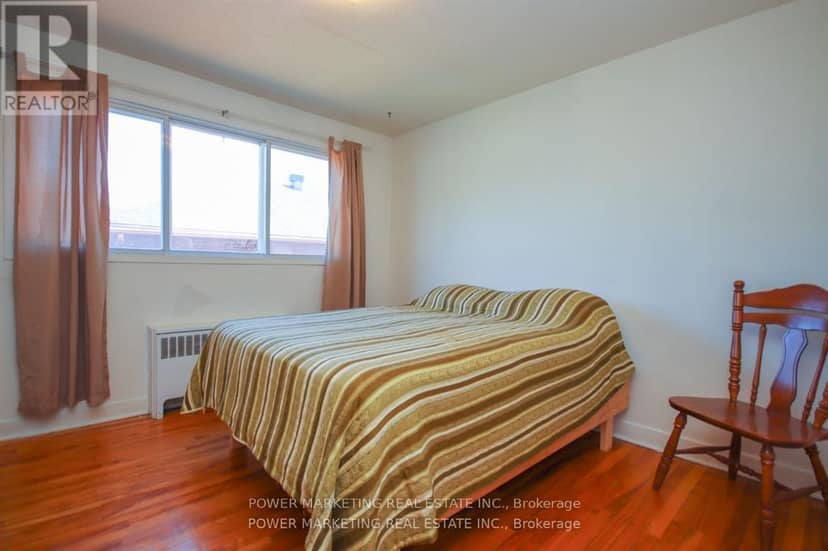 656 De L'eglise Street — photo 29 of 38