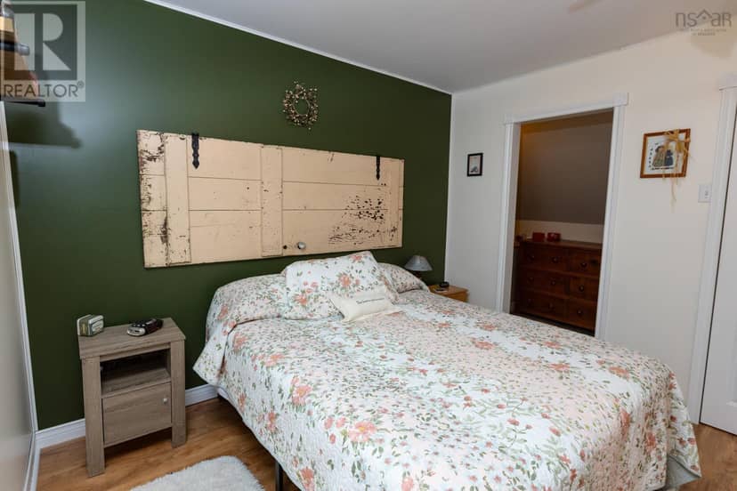327 Brighton Road — photo 15 of 20