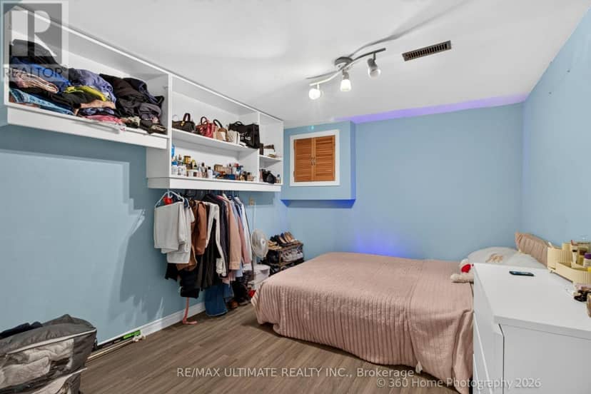 146 Beaverbrook Court, Toronto, photo 6