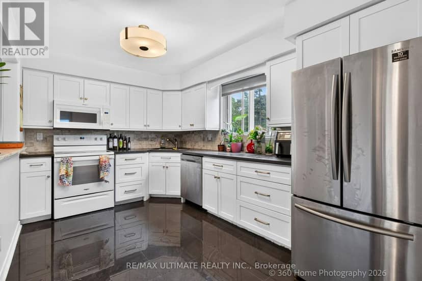 146 Beaverbrook Court, Toronto, photo 7