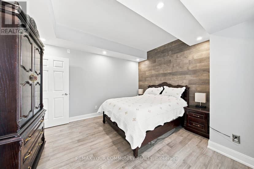 210 - 9973 Keele Street — photo 27 of 40