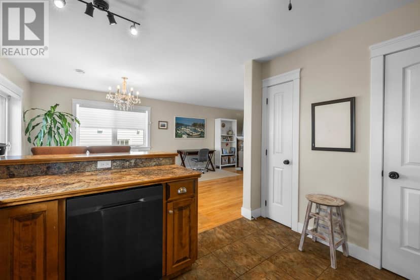 263 King Street — photo 15 of 40