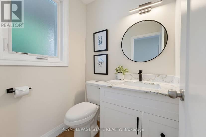 32 Silvervine Drive — photo 4 of 35
