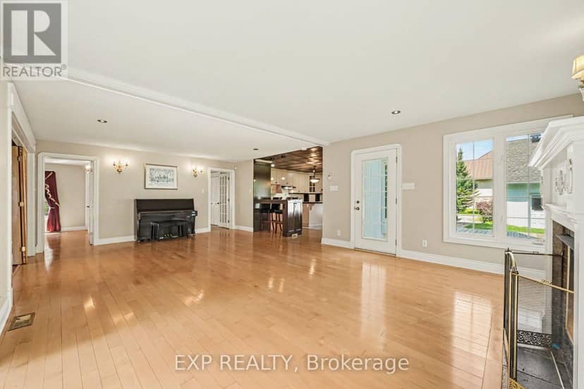 1007 St Pierre Road — photo 12 of 40