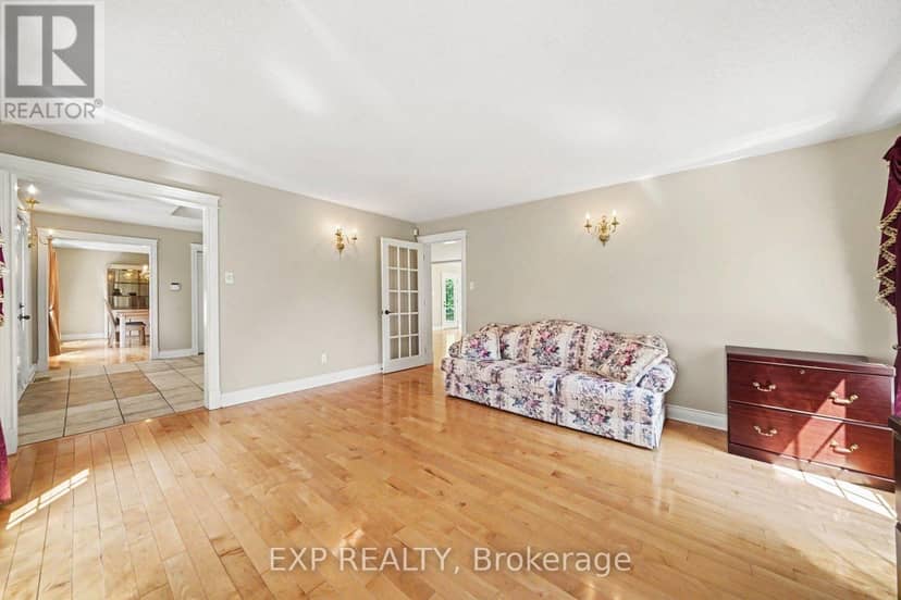 1007 St Pierre Road — photo 14 of 40