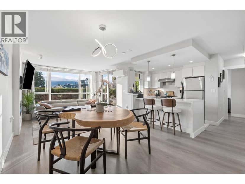 308 160 W 3RD STREET, North Vancouver, photo 2