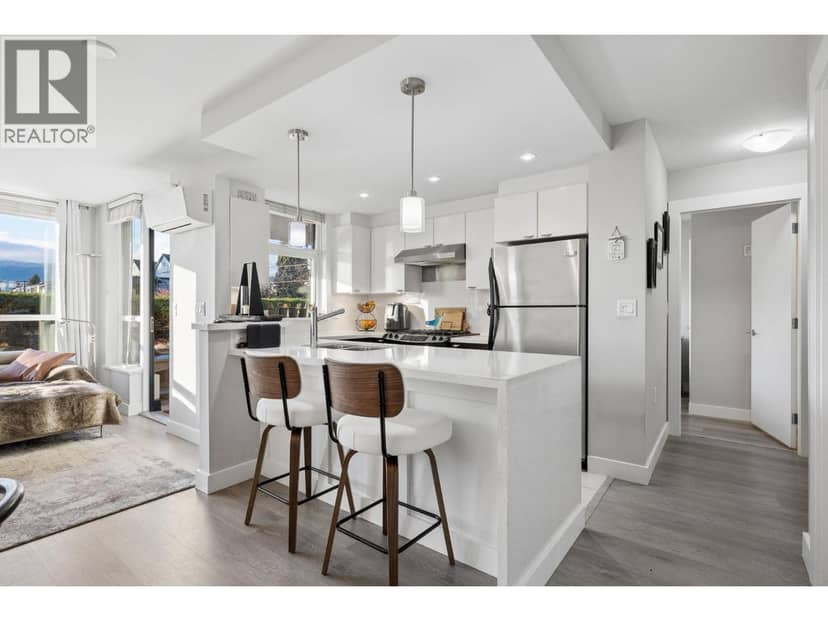 308 160 W 3RD STREET, North Vancouver, photo 4