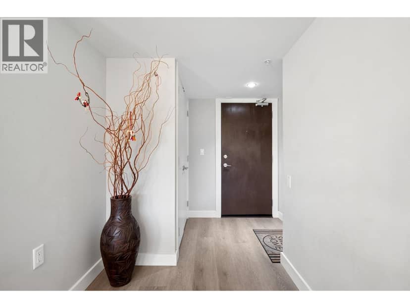 308 160 W 3RD STREET, North Vancouver, photo 6