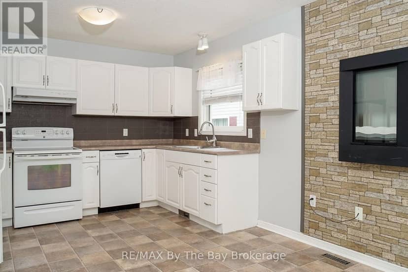 11 Indiana Avenue — photo 3 of 19