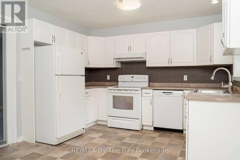 11 Indiana Avenue — photo 5 of 19