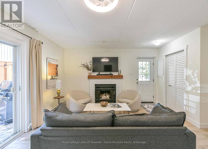 42 - 19 Dawson Drive — photo 3 of 26