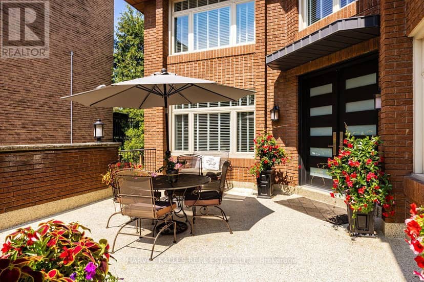 92 Prue Avenue, Toronto, photo 4