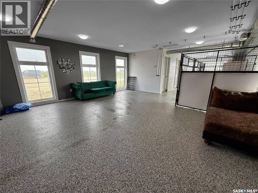Envy Dog House Acreage — photo 27 of 30