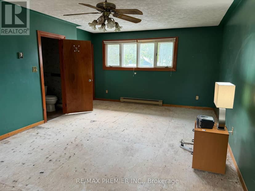277 Gibbons Street — photo 5 of 12