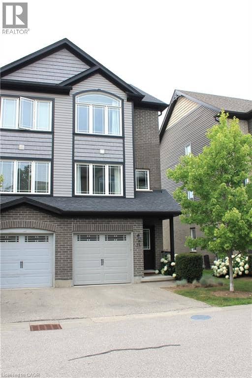 12 POPLAR Drive Unit# 21 — photo 1 of 27