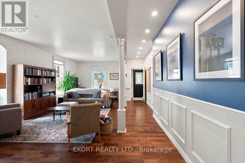 50 Elizabeth Street, Prince Edward County, photo 7