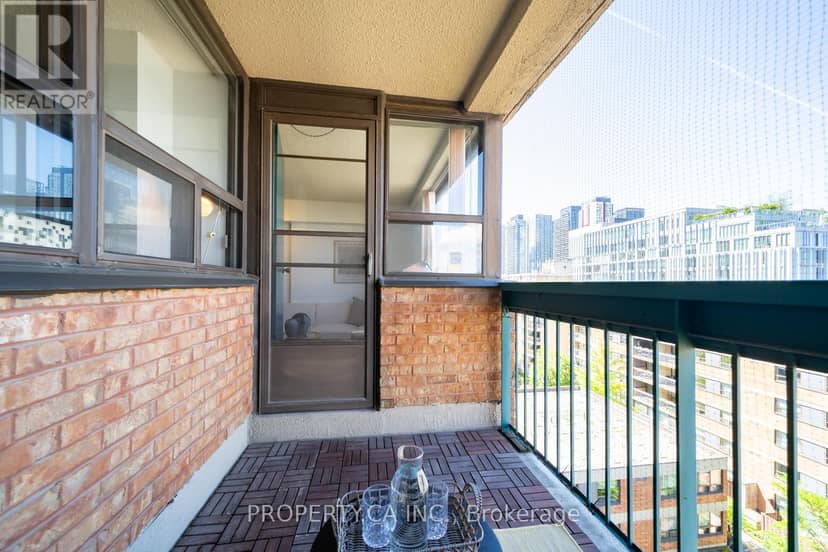 914 - 80 St Patrick Street — photo 28 of 30