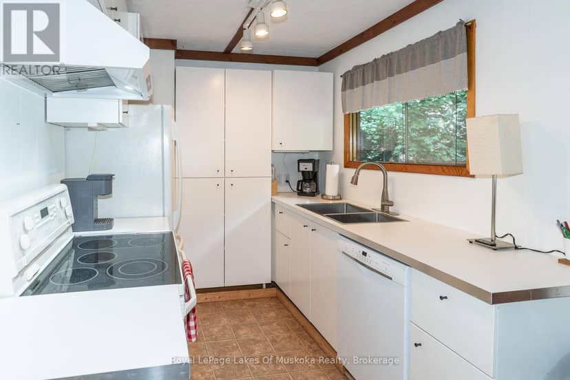 14170 Kawagama Long Island — photo 26 of 40