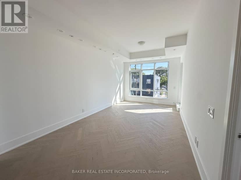 303 - 800 Broadview Avenue — photo 9 of 16