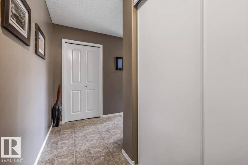 #126 70 Woodsmere Cl, Fort Saskatchewan, photo 2