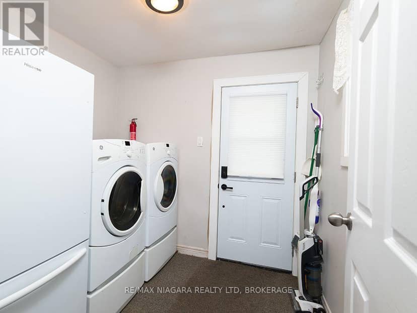 406 Dieppe Street — photo 14 of 35