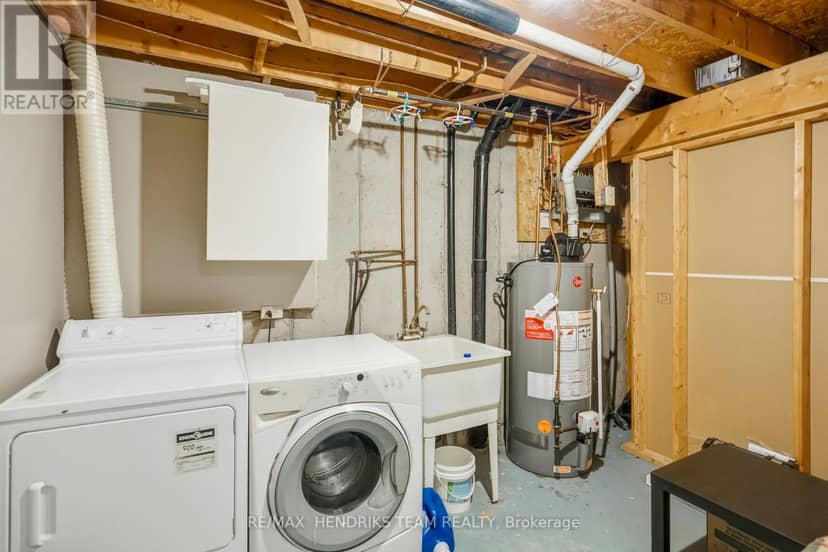 44 - 65 Dorchester Boulevard — photo 25 of 30