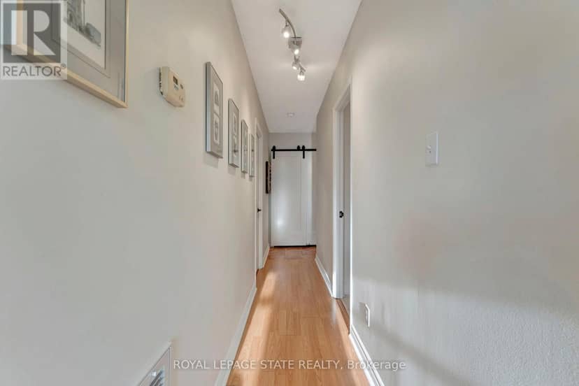 701 - 36 James Street S — photo 13 of 40