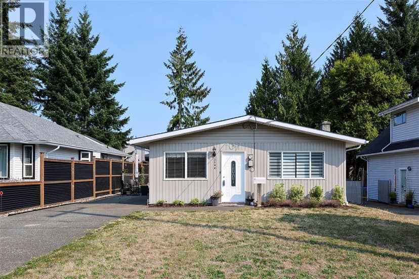 2598 Willard Ave, Cumberland